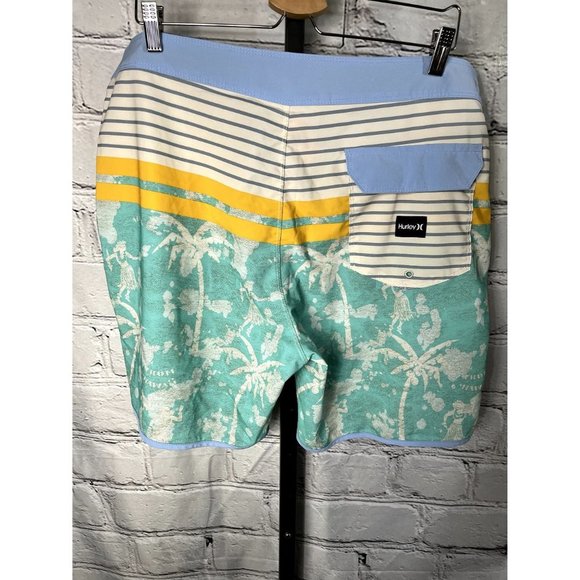 EUC Hurley Shorts - Picture 2 of 7